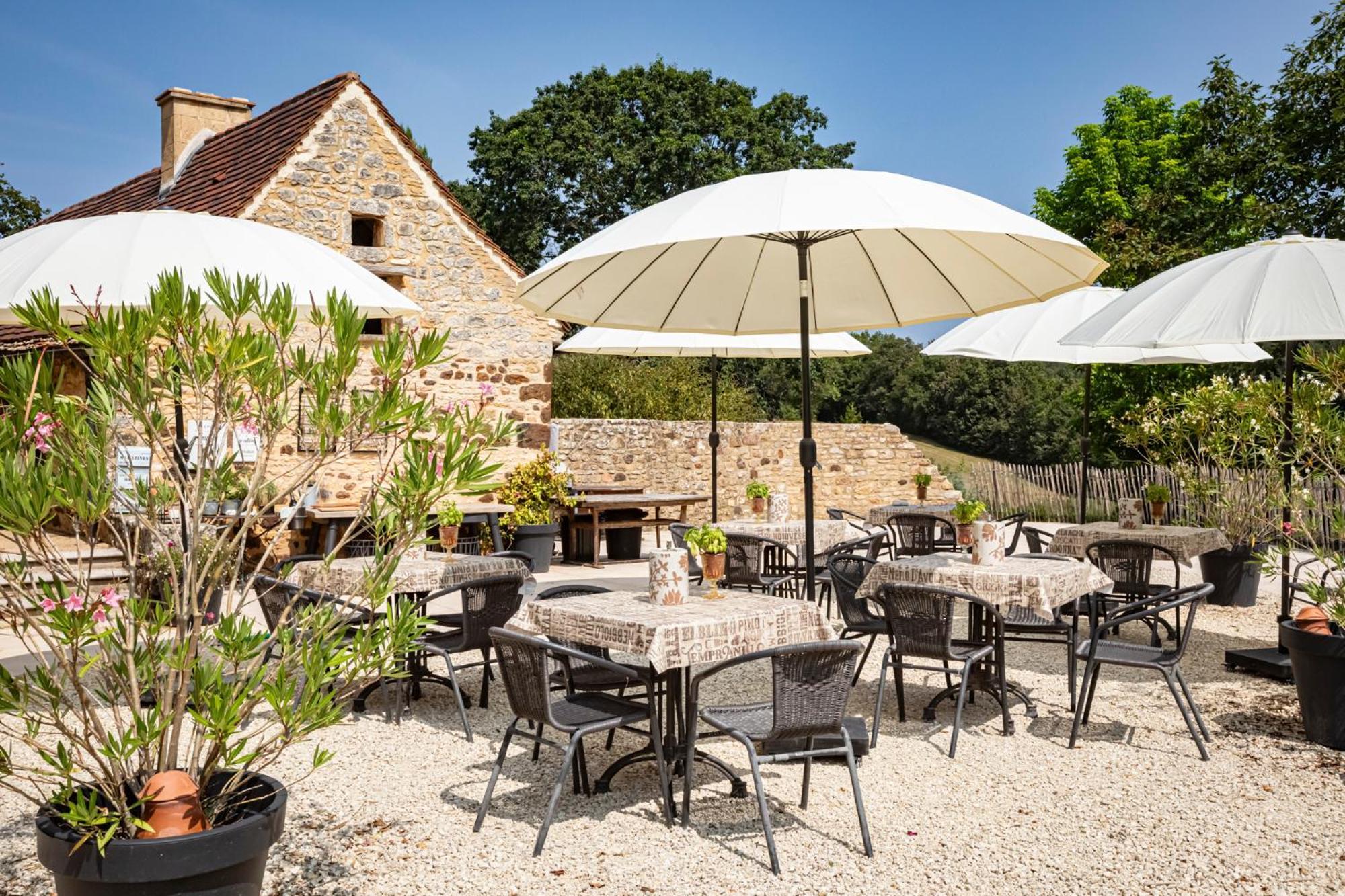 Les Bernardies Simeyrols Exterior foto